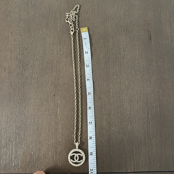 Chanel gold&pearl CC pendant necklace - Picture 6 of 10